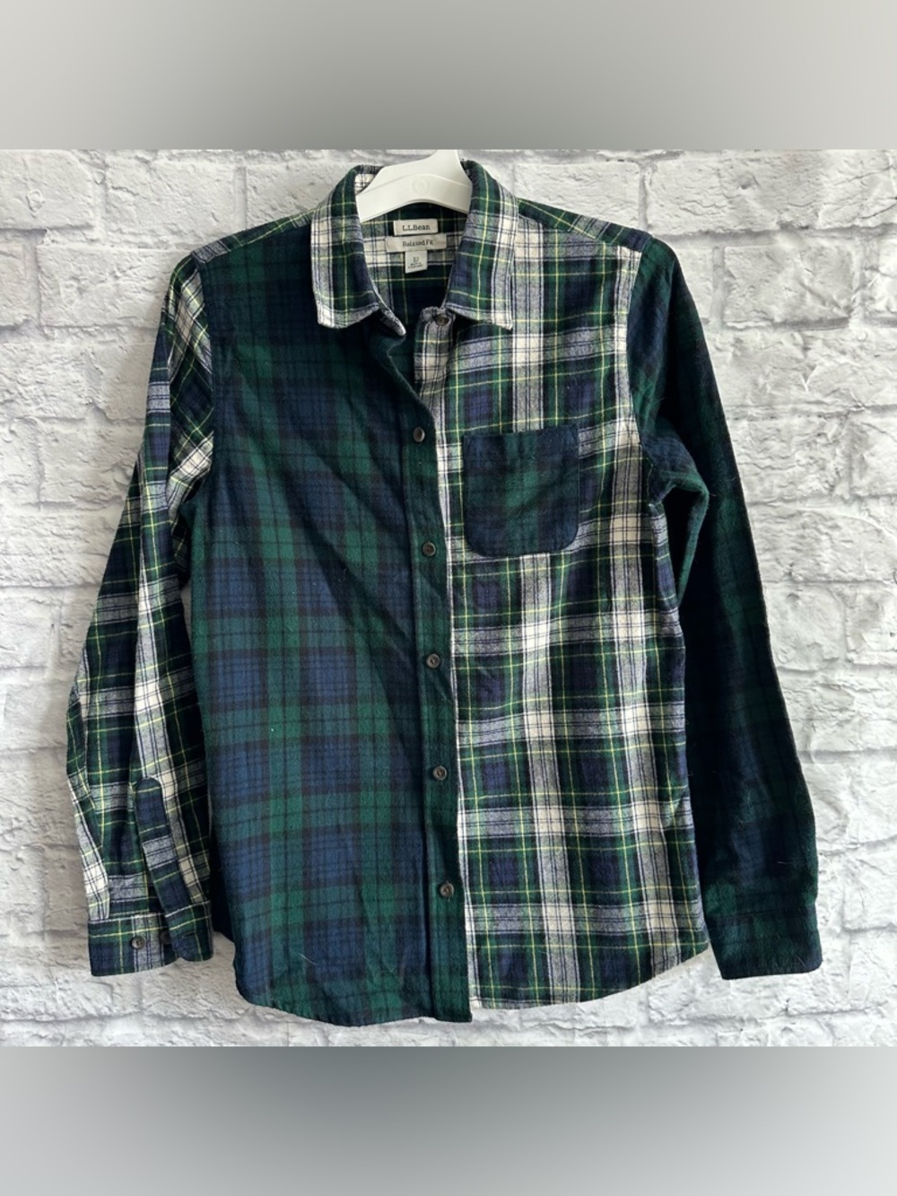 PREOWNED L.L. BEAN WOMENS PLAID LONG SLEEVE RELAXED FIT BUTTON DOWN SHIRT XS